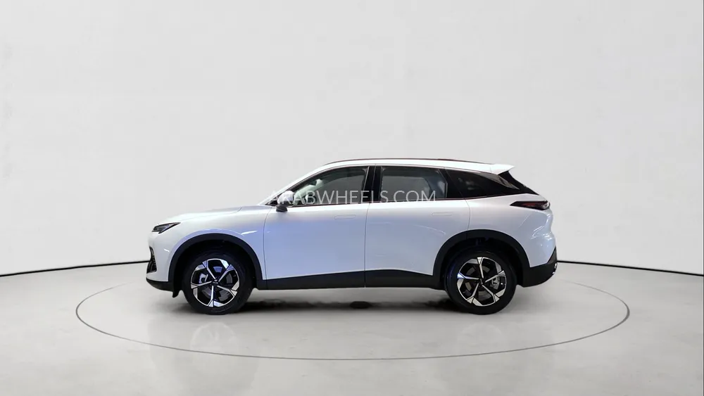 BAIC X55 2026 for Sale in Sharjah Image-8