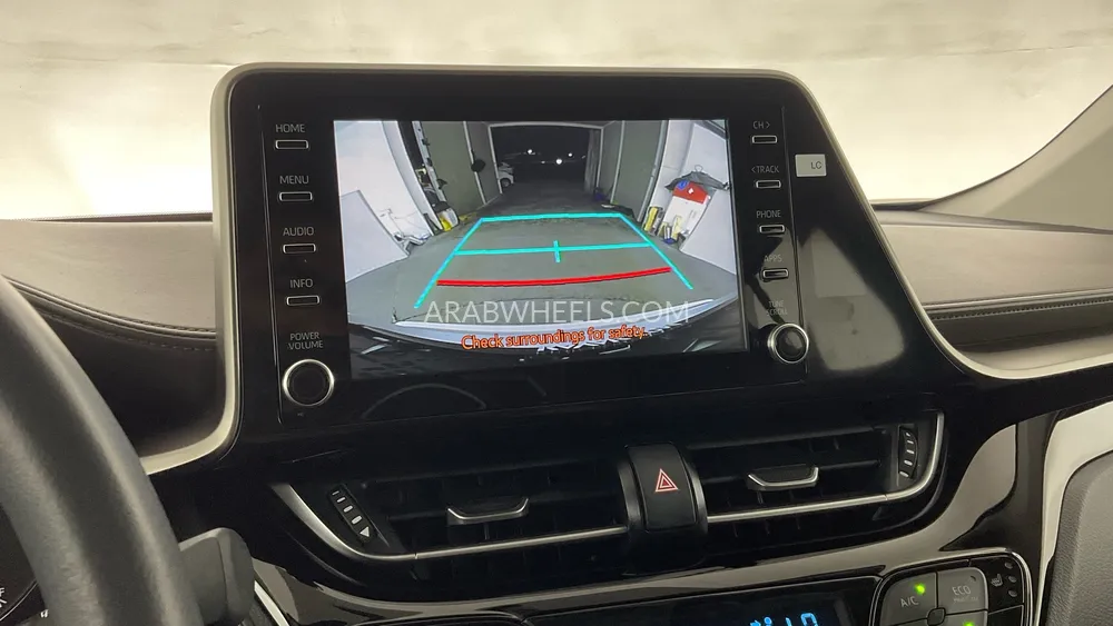 Toyota C-HR 2023 for Sale in Sharjah Image-16