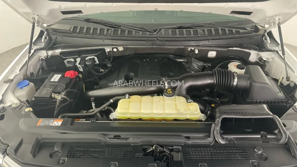 Ford Expedition 2021 for Sale in Dubai Image-21