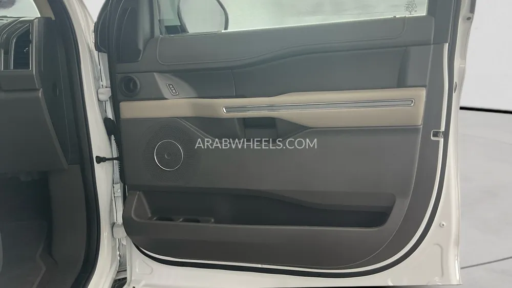 Ford Expedition 2021 for Sale in Dubai Image-25