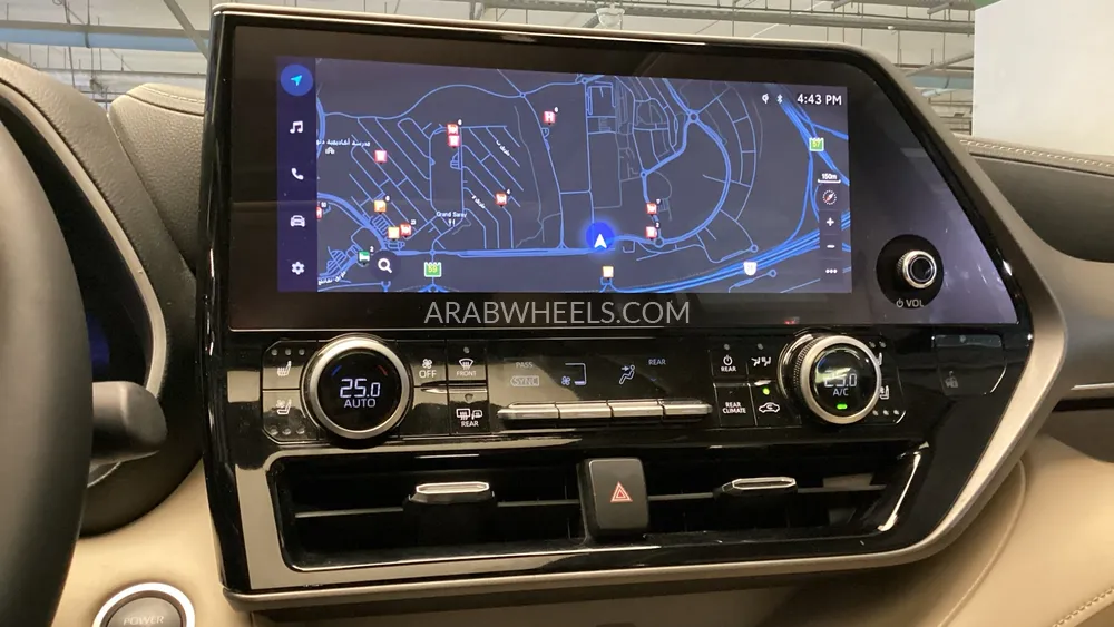 Toyota Highlander 2024 for Sale in Sharjah Image-23