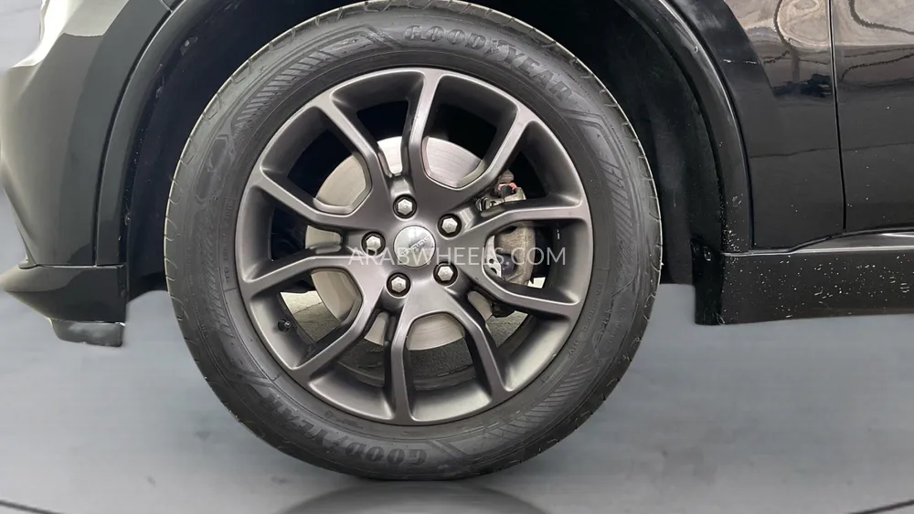 Dodge Durango 2017 for Sale in Sharjah Image-9