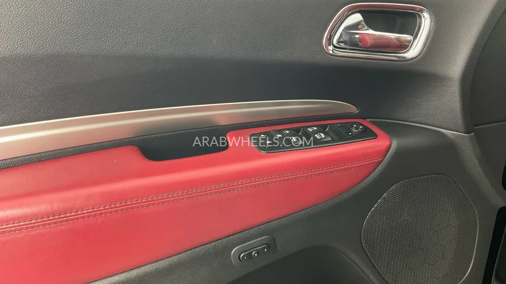 Dodge Durango 2017 for Sale in Sharjah Image-36
