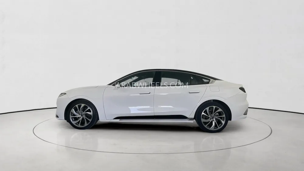 Ford Taurus 2024 for Sale in Dubai Image-7