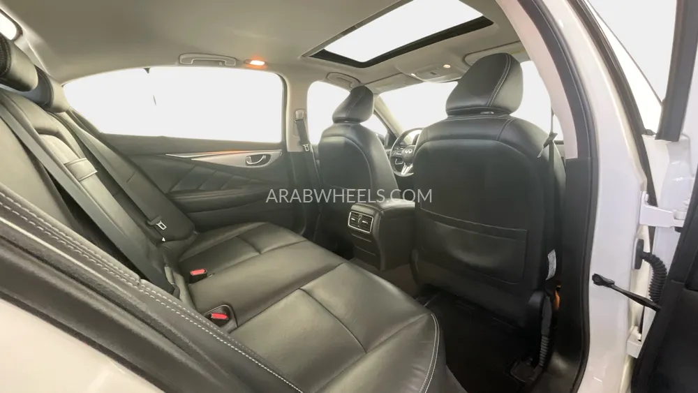 Infiniti Q50 2023 for Sale in Sharjah Image-24