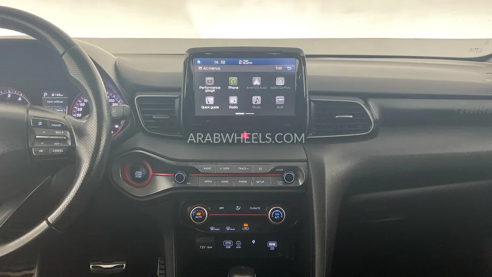 هيونداي فيلوسستر 2019 for Sale in الشارقة Image-15