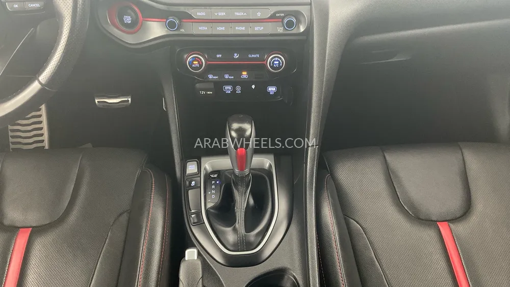 هيونداي فيلوسستر 2019 for Sale in الشارقة Image-22