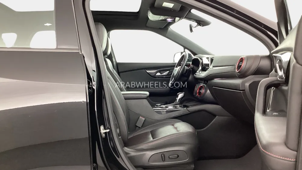 Chevrolet Blazer 2021 for Sale in Sharjah Image-27