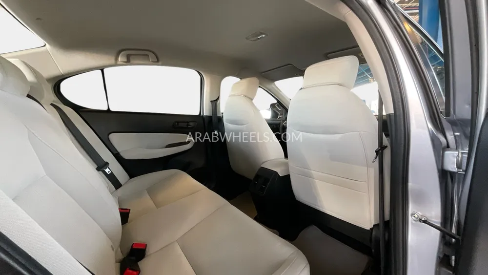 Honda City 2024 for Sale in Dubai Image-25
