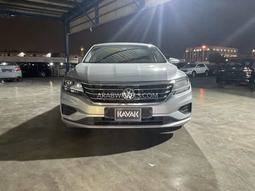Volkswagen Passat 2020 for Sale in Dubai Image-2