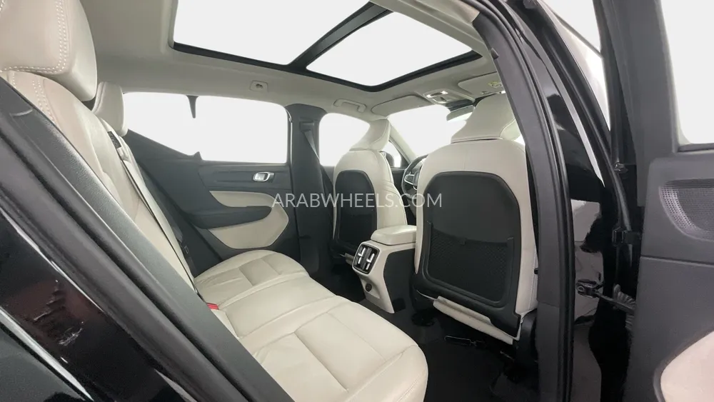 Volvo XC40 2022 for Sale in Dubai Image-26