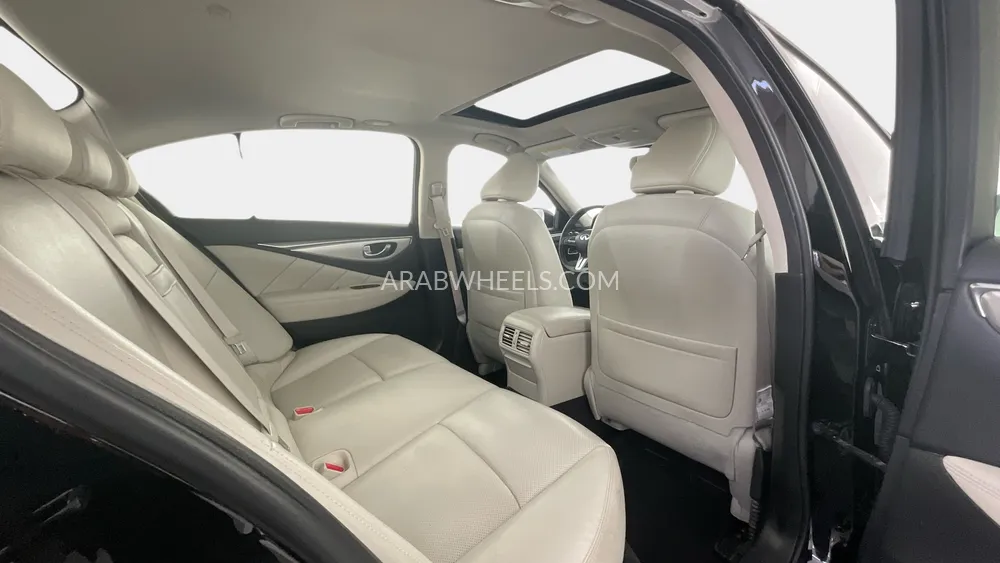 Infiniti Q50 2024 for Sale in Sharjah Image-27