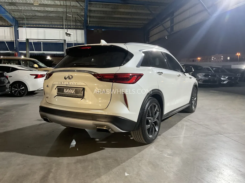 Infiniti QX50 2021 for Sale in Sharjah Image-4