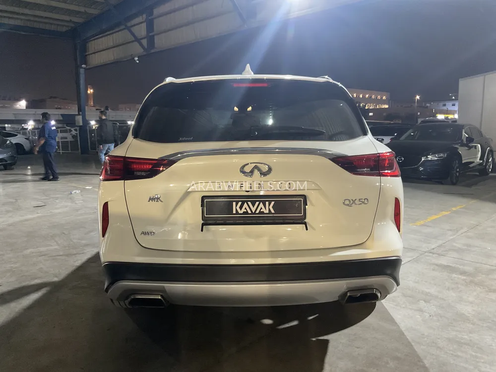 Infiniti QX50 2021 for Sale in Sharjah Image-5