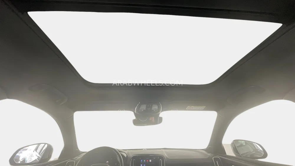 Volvo XC40 2023 for Sale in Dubai Image-18