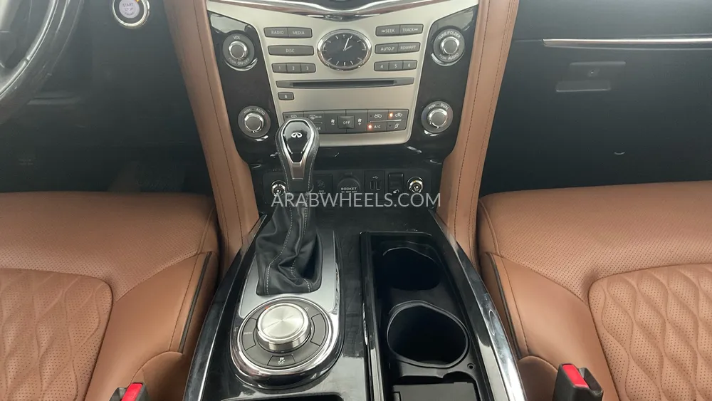 Infiniti QX80 2018 for Sale in Sharjah Image-23