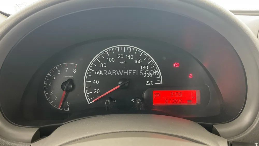 Nissan Sunny 2023 for Sale in Dubai Image-11