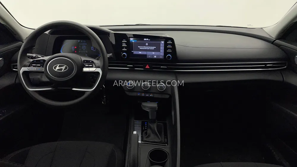 Hyundai Elantra 2025 for Sale in Dubai Image-12