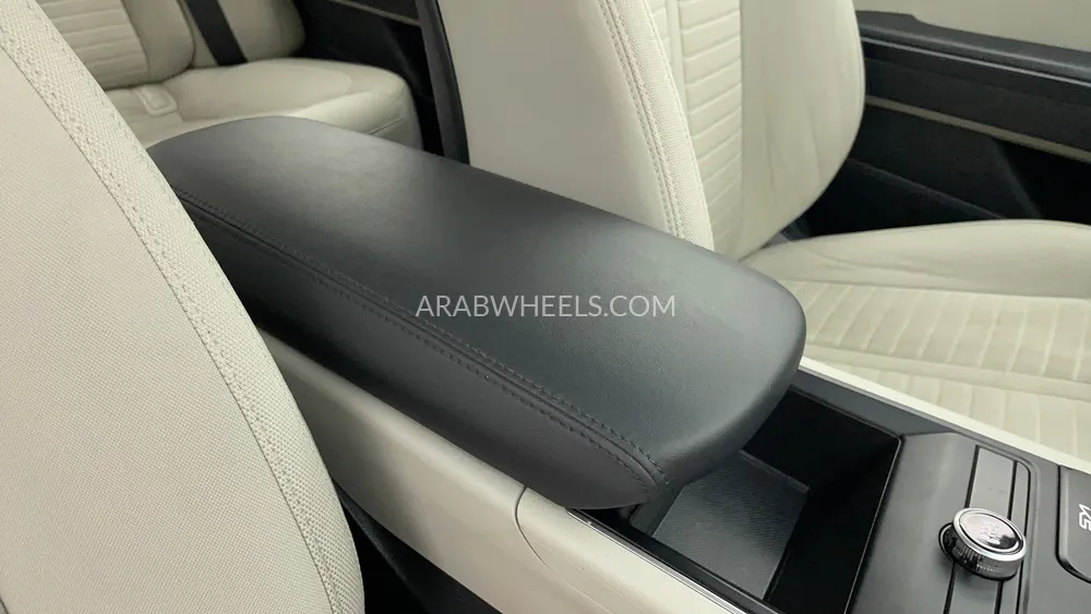 Kia K5 2023 for Sale in Dubai Image-36