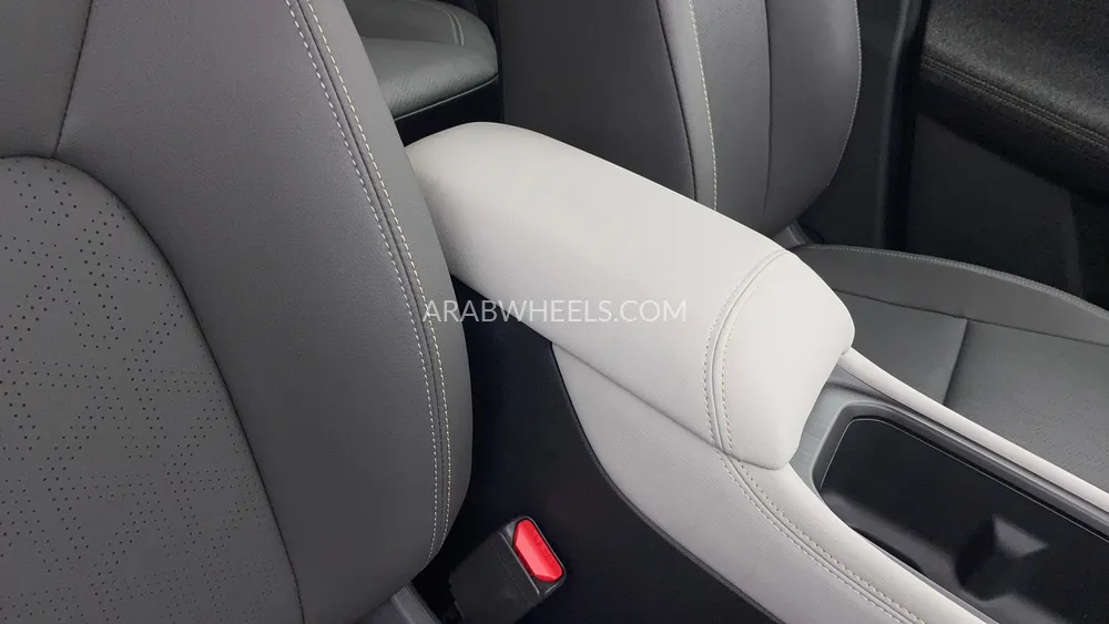Nissan Kicks 2025 for Sale in Dubai Image-40