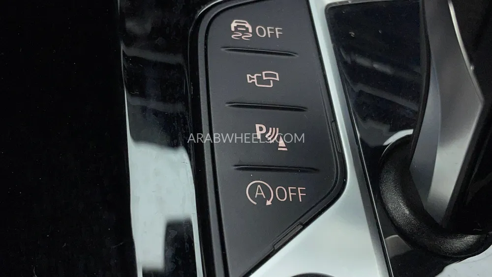 BMW X4 2022 for Sale in Dubai Image-43