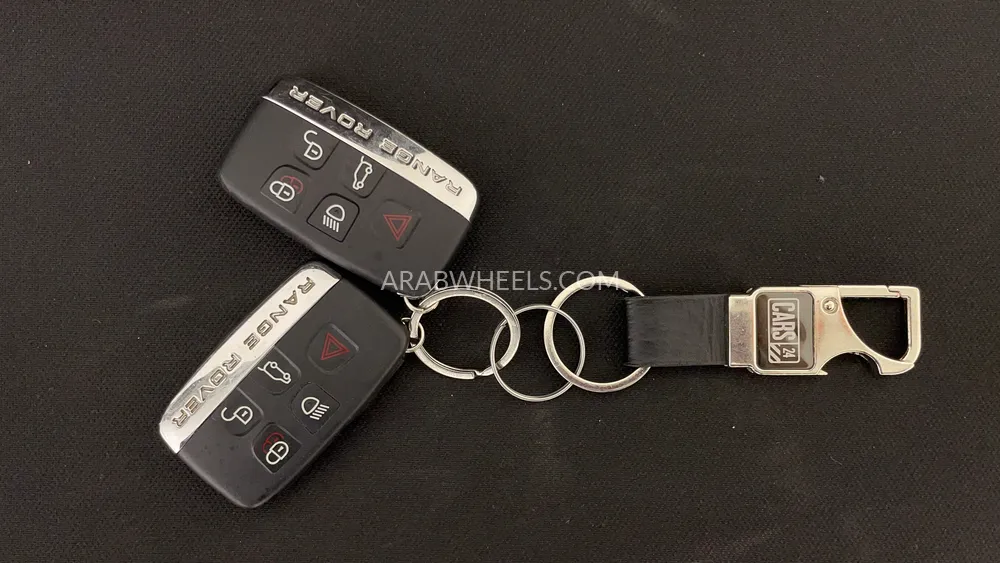 Land Rover Range Rover Velar 2020 for Sale in Dubai Image-29