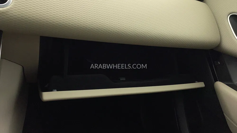 Land Rover Range Rover Velar 2020 for Sale in Dubai Image-33