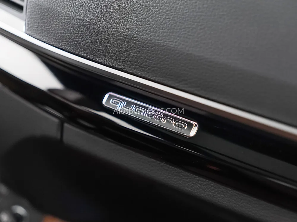 Audi Q5 2024 for Sale in Dubai Image-14