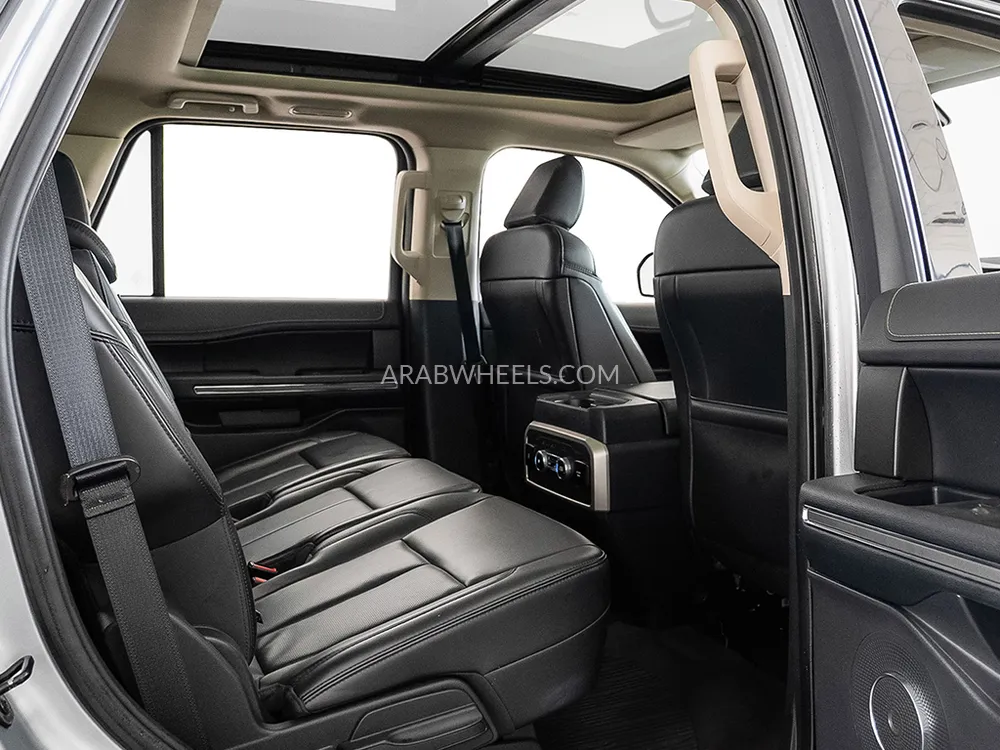 Ford Expedition 2023 for Sale in Dubai Image-15