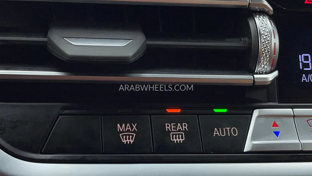 BMW X4 2025 for Sale in Dubai Image-51