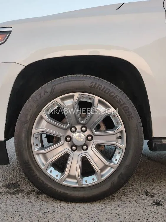 Chevrolet Tahoe 2017 for Sale in Ajman Image-5