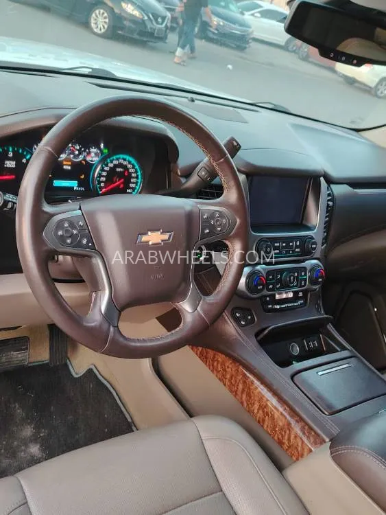 Chevrolet Tahoe 2017 for Sale in Ajman Image-6