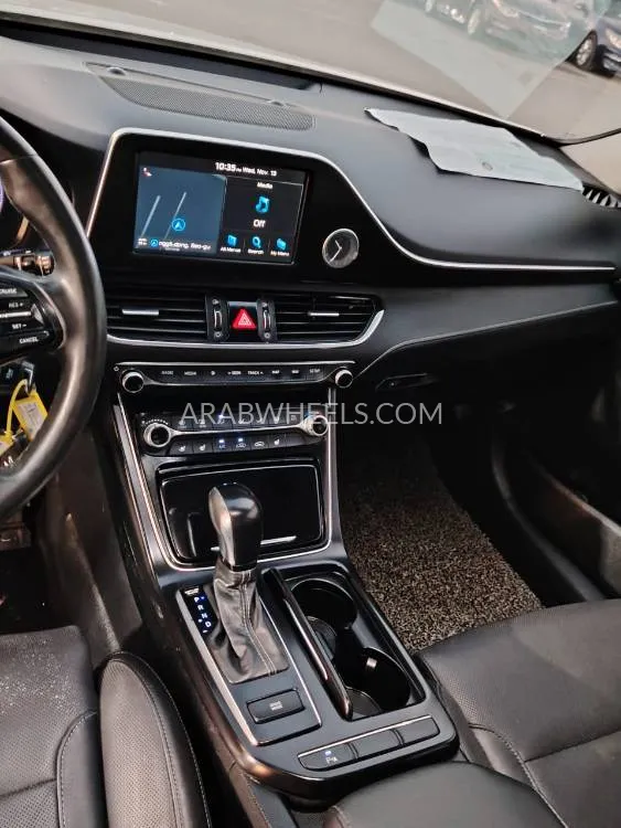 Hyundai Azera 2019 for Sale in Ajman Image-7