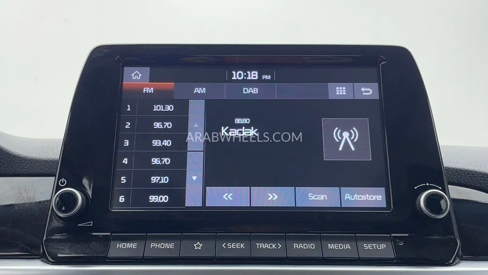 Kia Picanto 2023 for Sale in Dubai Image-32