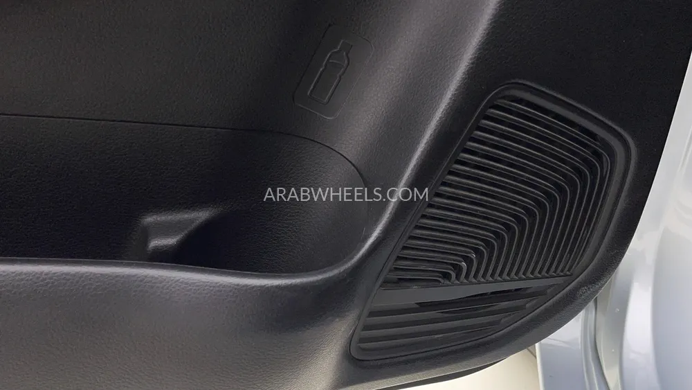 Suzuki Baleno 2024 for Sale in Dubai Image-22