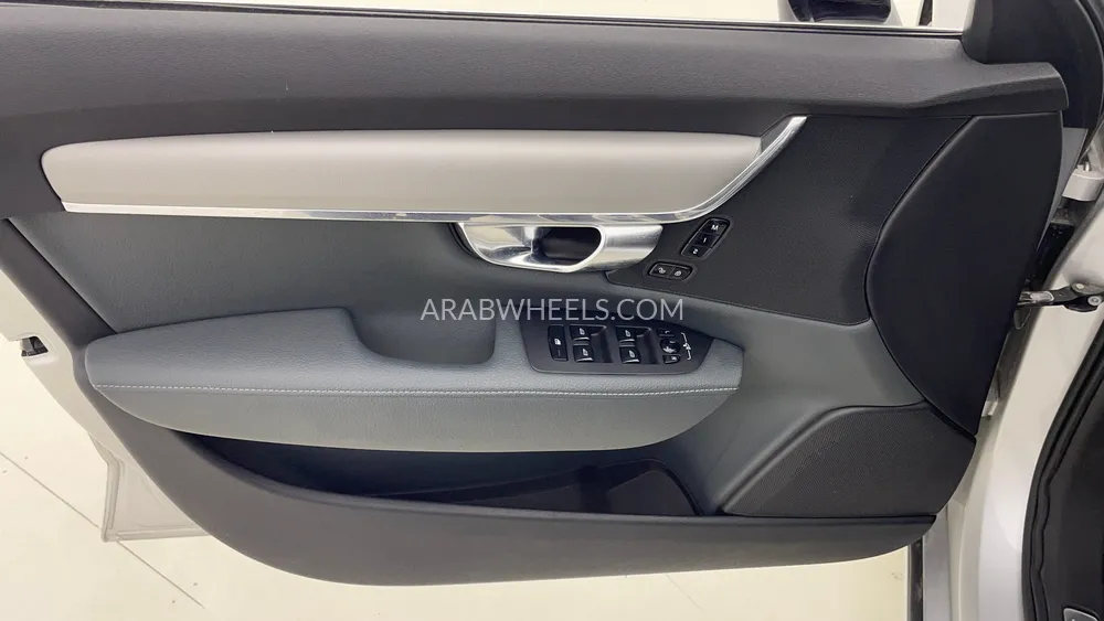Volvo S90 2022 for Sale in Dubai Image-21