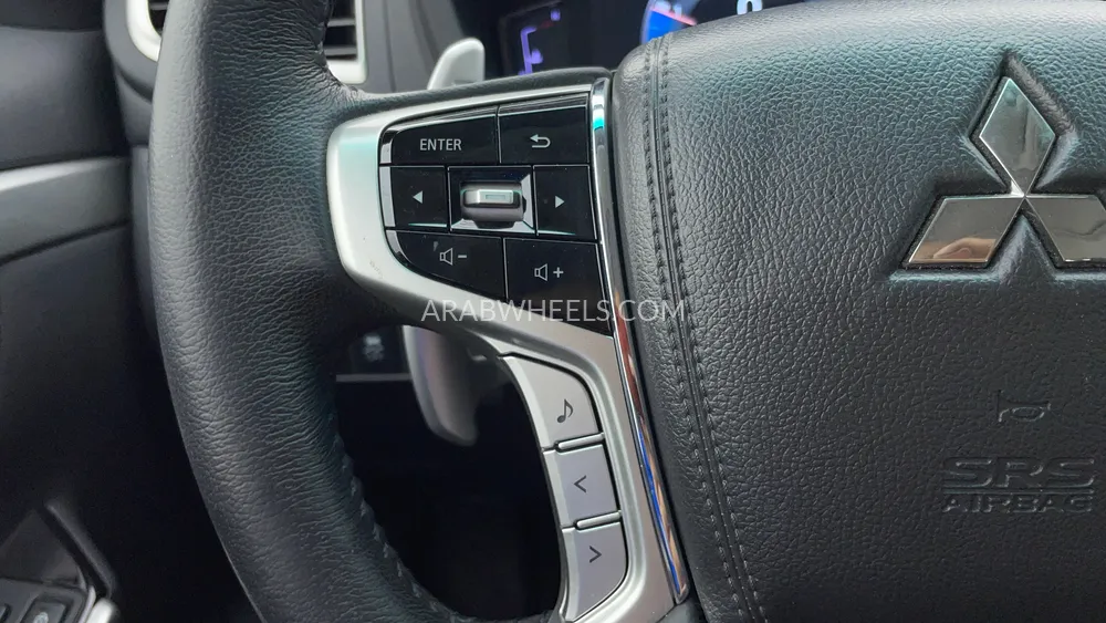 Mitsubishi Montero Sport 2023 for Sale in Dubai Image-48