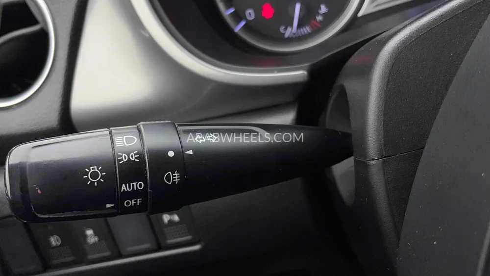 Suzuki Vitara 2017 for Sale in Dubai Image-32