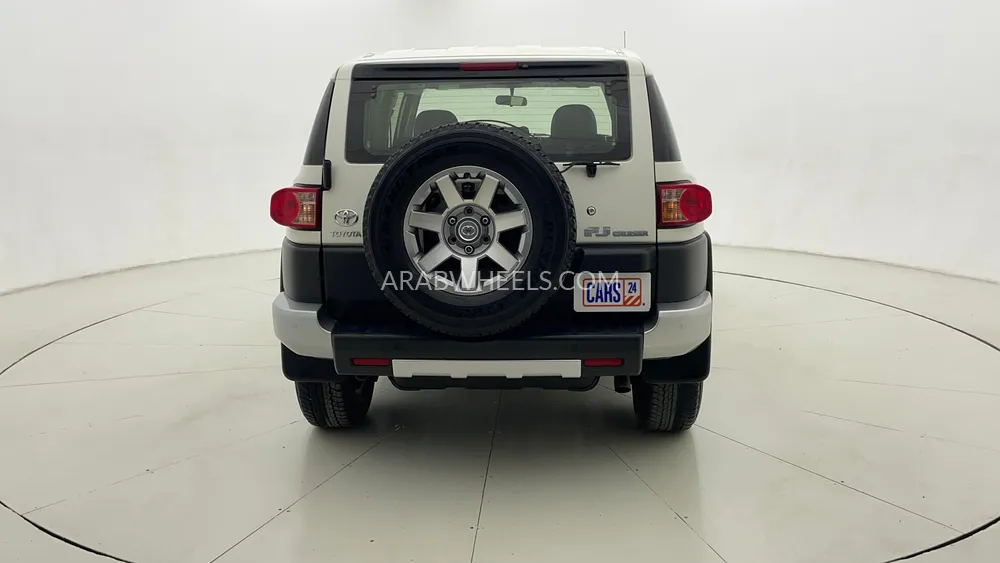 Toyota FJ Cruiser 2023 for Sale in Dubai Image-4