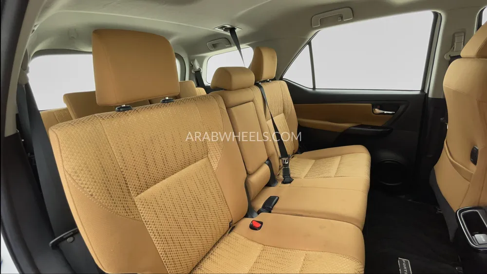 Toyota Fortuner 2024 for Sale in Dubai Image-24