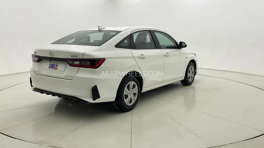 Toyota Yaris 2023 for Sale in Dubai Image-3