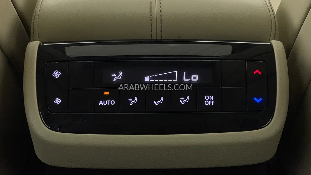 إنفينيتي QX60 2023 for Sale in دبي Image-50