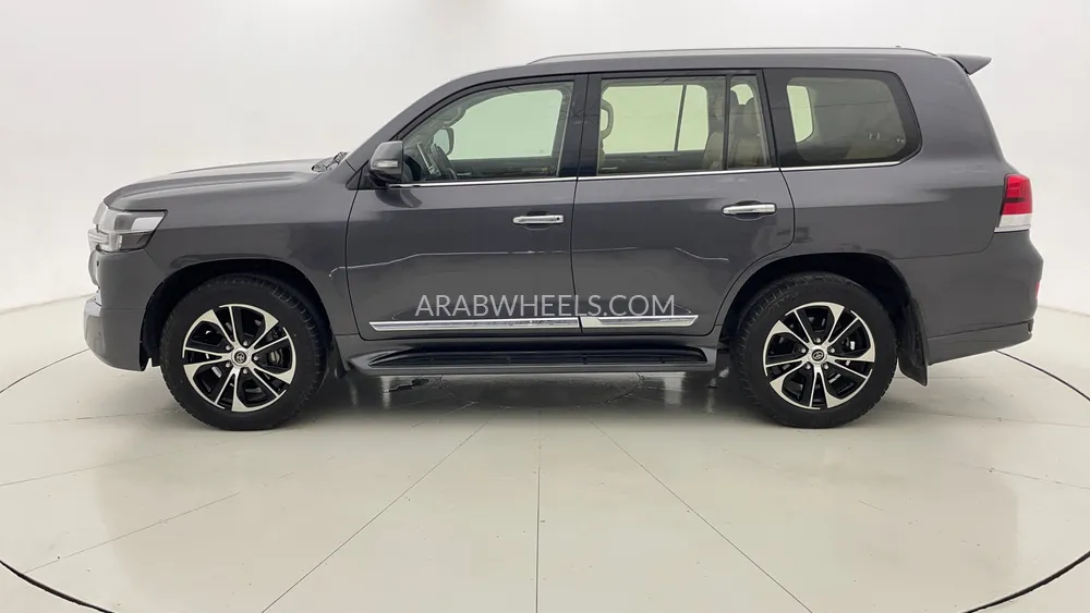 تويوتا لاند كروزر 2021 for Sale in دبي Image-6