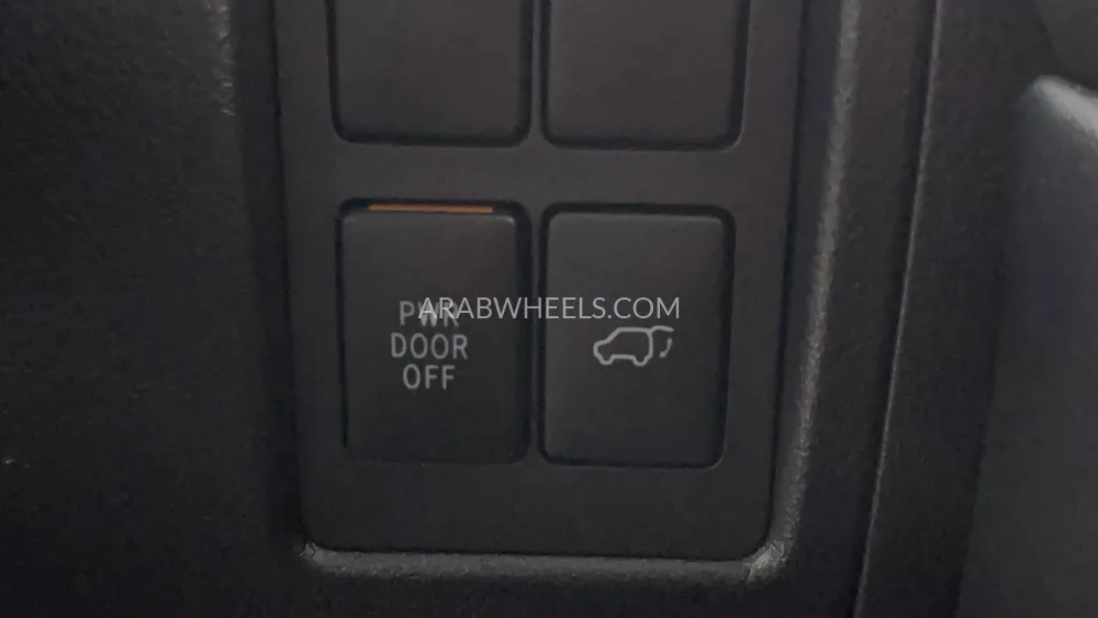 تويوتا لاند كروزر 2021 for Sale in دبي Image-44