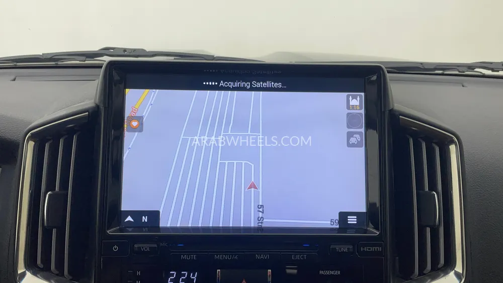 تويوتا لاند كروزر 2021 for Sale in دبي Image-48