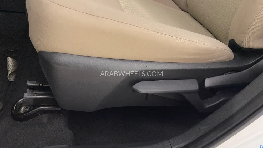 Toyota Yaris 2023 for Sale in Dubai Image-19