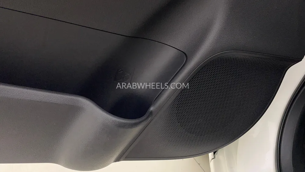 Toyota Yaris 2023 for Sale in Dubai Image-20