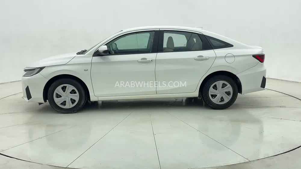 Toyota Yaris 2024 for Sale in Dubai Image-6