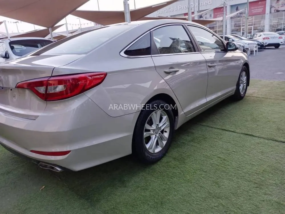 هيونداي سوناتا 2016 for Sale in الشارقة Image-5