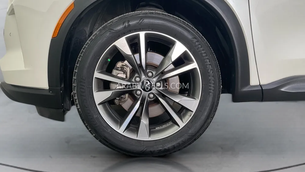 إنفينيتي QX60 2023 for Sale in الشارقة Image-9